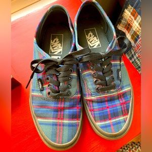 Vans Off The Wall plaid. Womens 8.